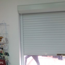 rolleta salon svyzy