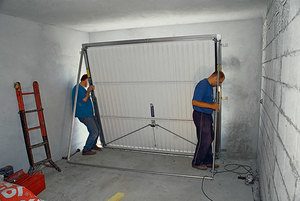 podemnye-garazhnye-vorota-svoimi-rukami