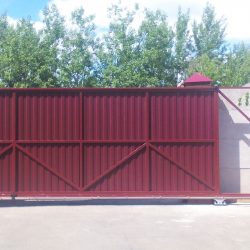 Ворота откатные красные